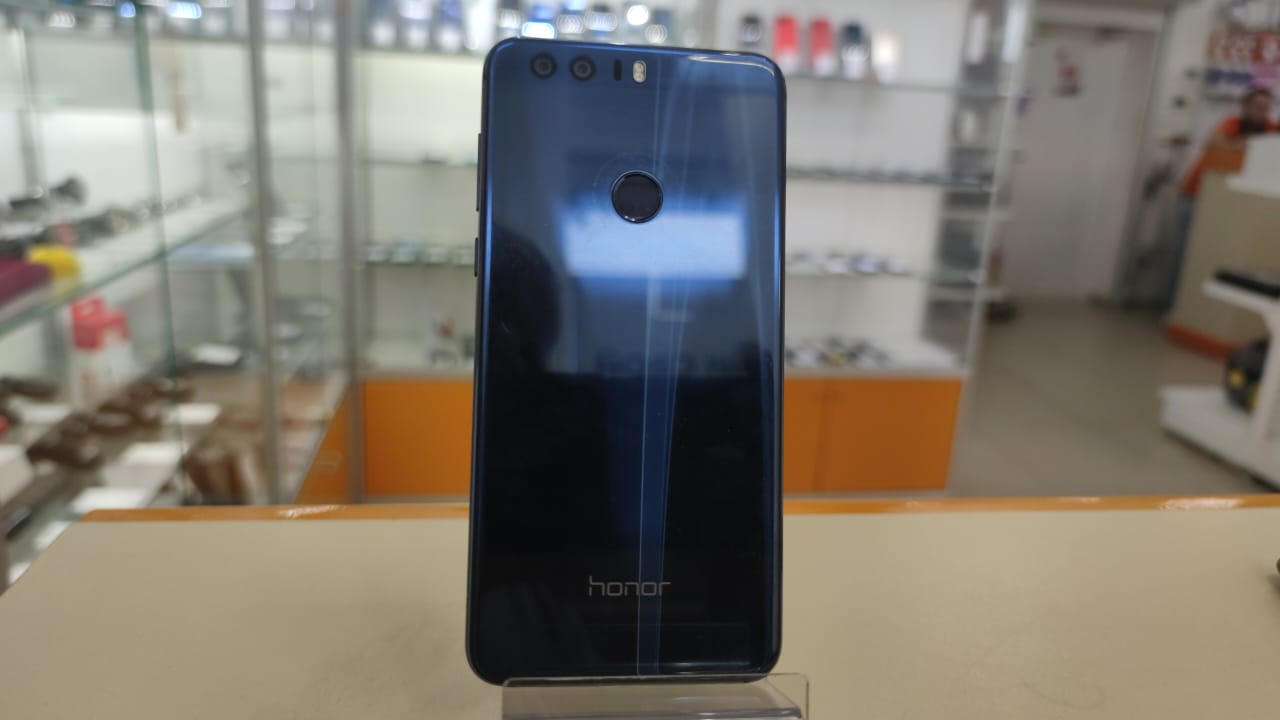 Смартфон Honor 8 4/64 4400029109627 в Волгограде - купить в  интернет-магазине ювелирных украшений и дисконт техники «Золотой Стандарт»