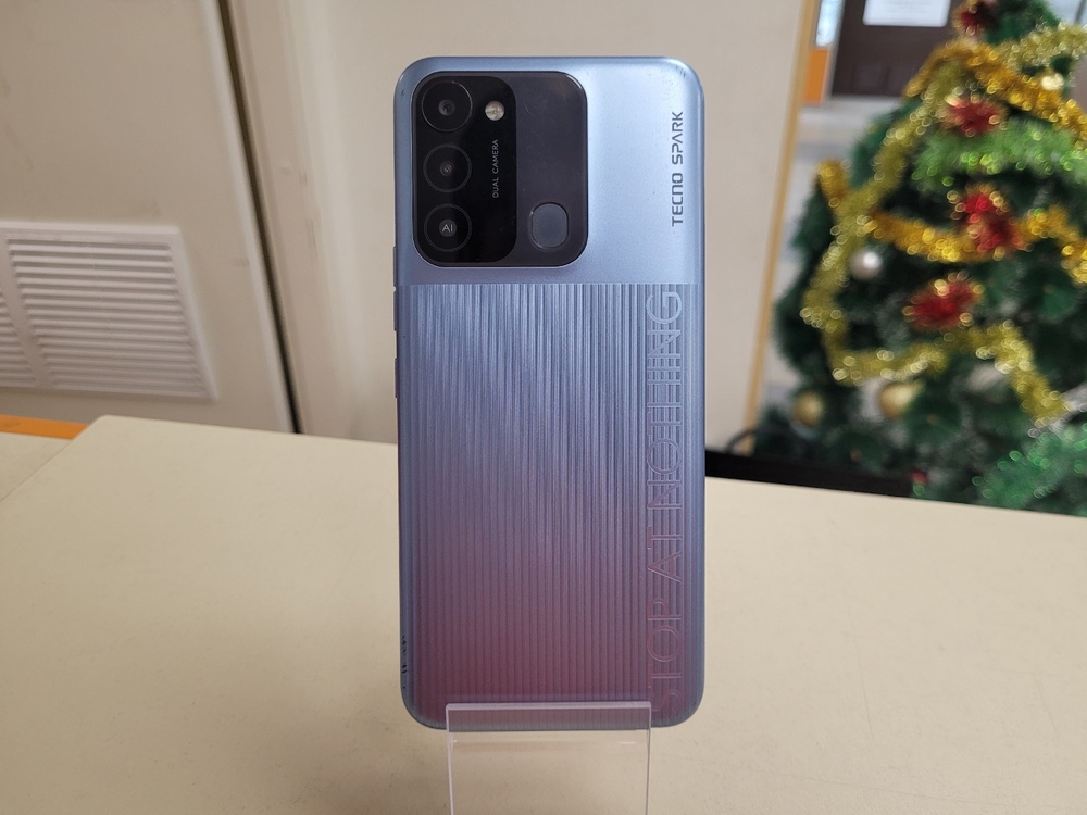 Смартфон Tecno Spark GO 2022 2/32