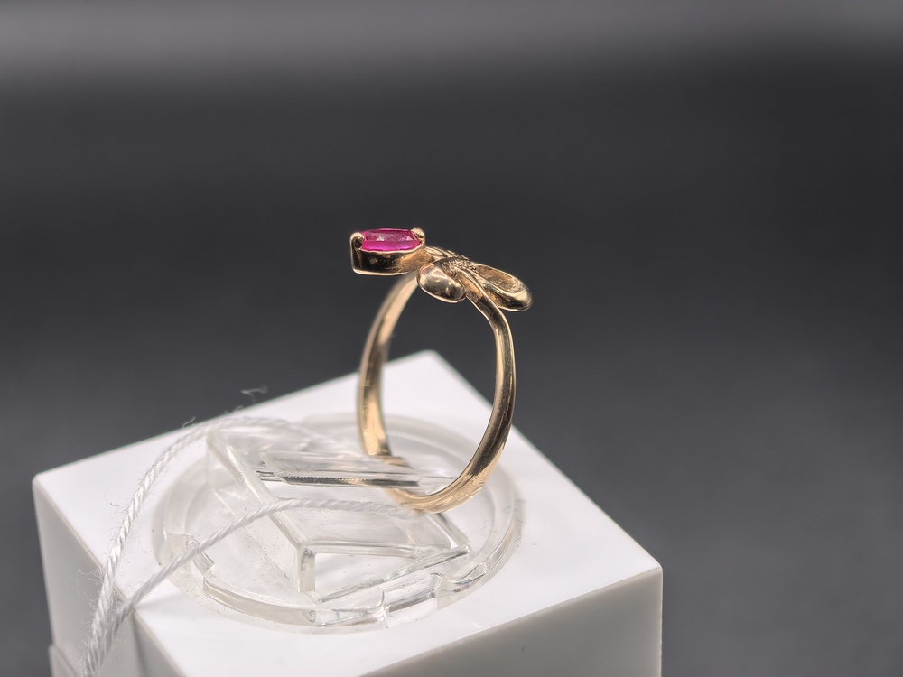 КОЛКМ585 КОЛЬЦО С КАМНЕМ (Au 585)