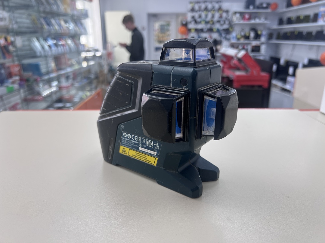 Нивелир Bosch GLL 3-80 PROFESSIONAL