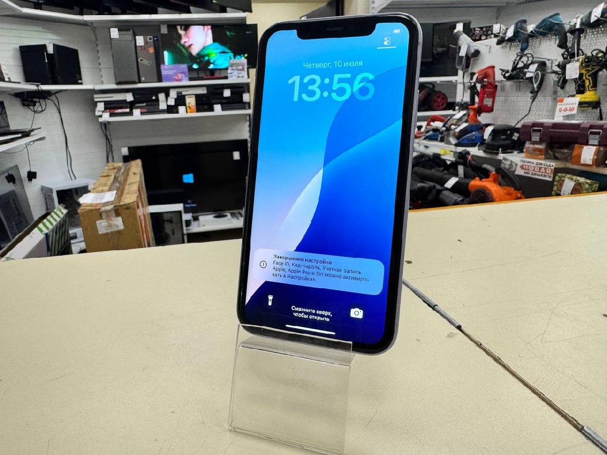 Смартфон Apple iPhone 11 64Gb