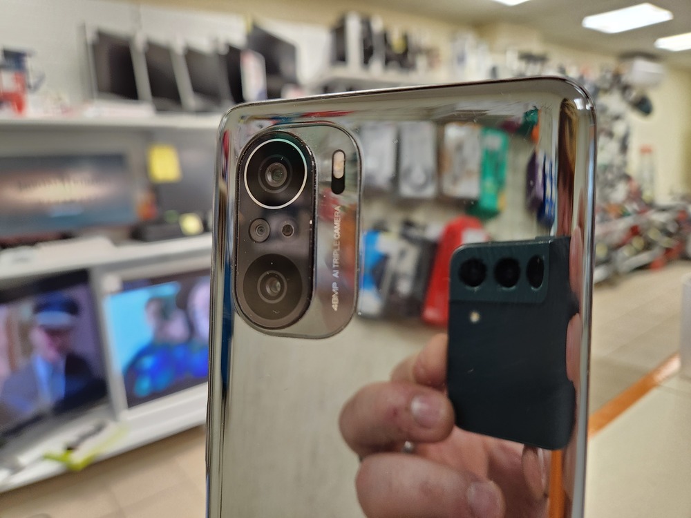 Смартфон Xiaomi Poco F3 8/256