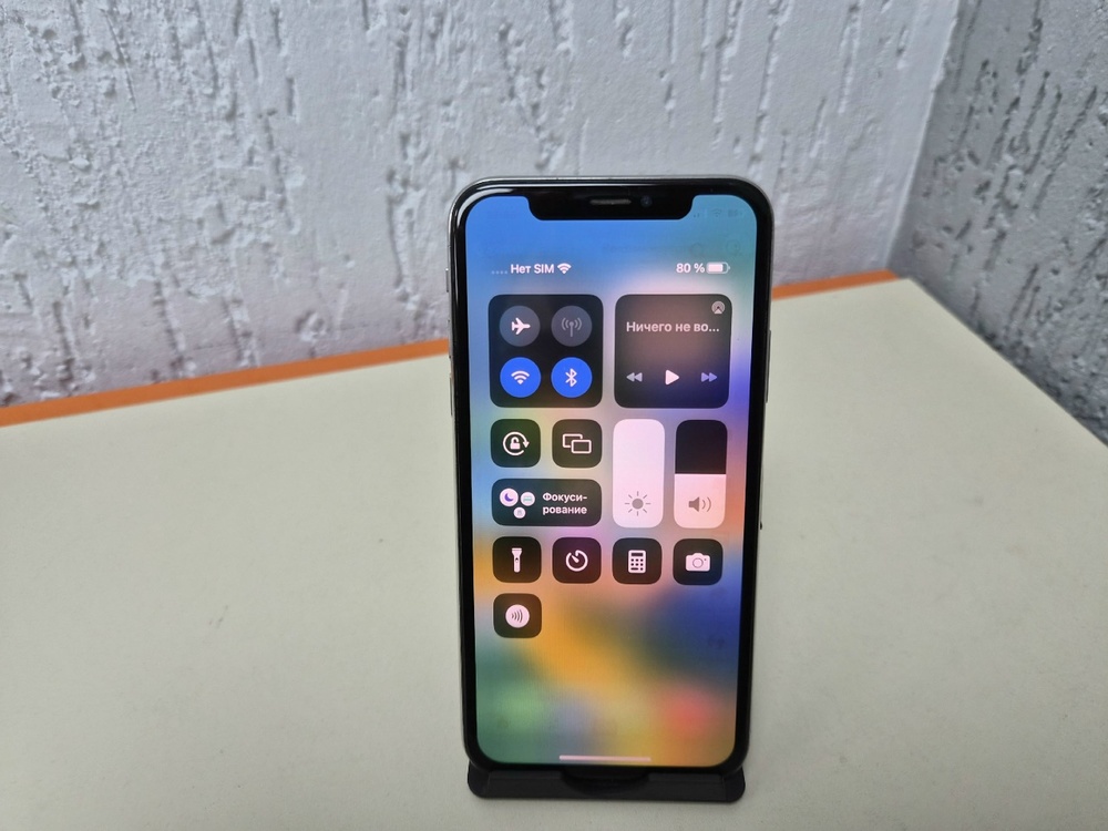 Смартфон Apple iPhone X 64Gb