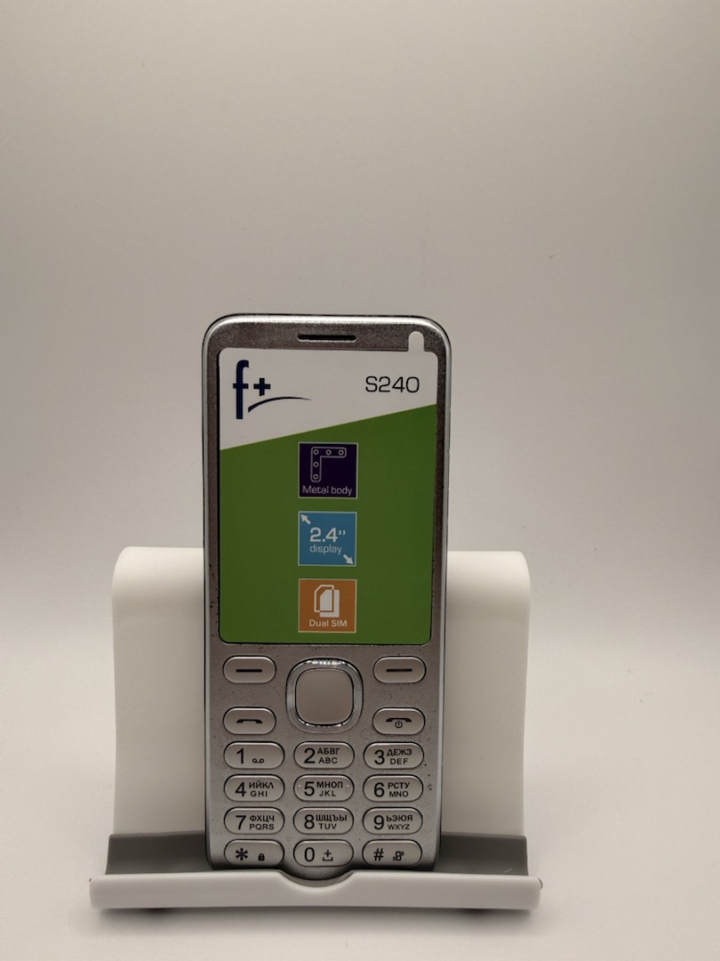 Мобильный телефон F+ S240