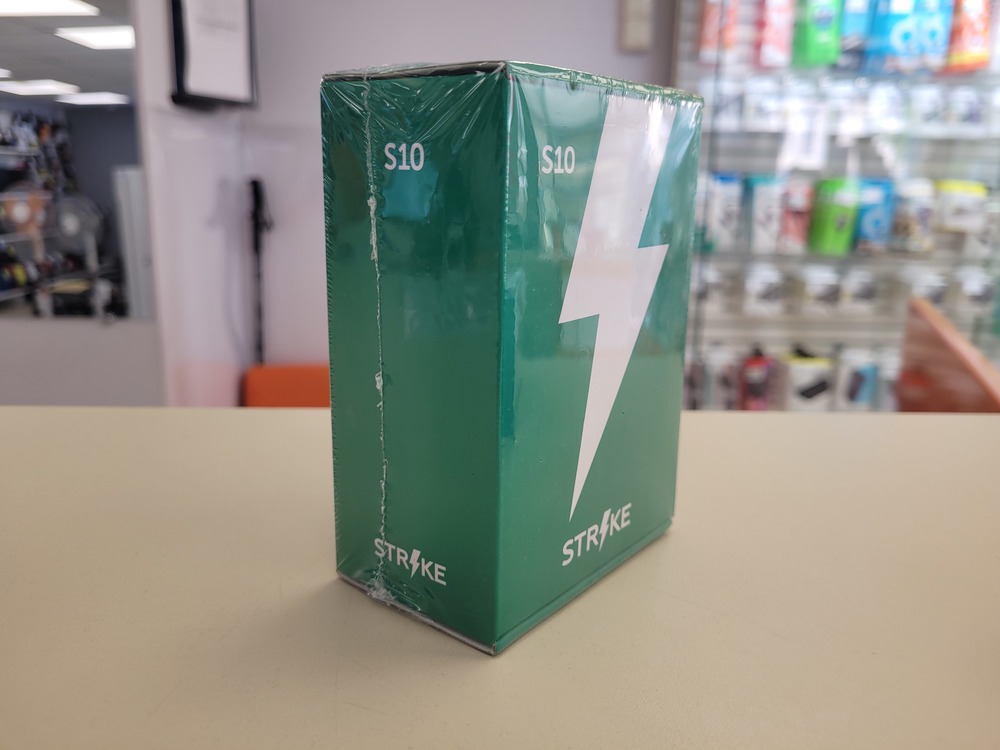 Мобильный телефон Strike S10