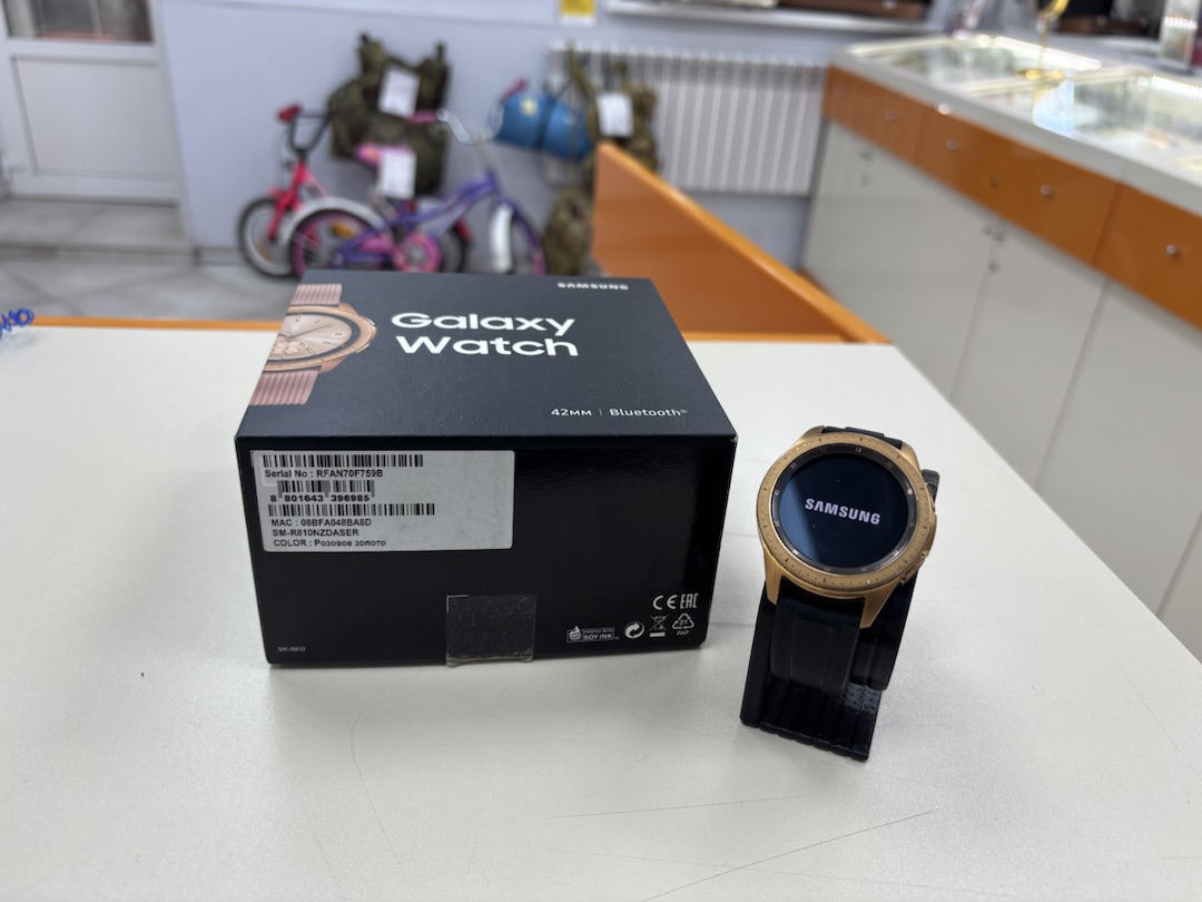 Смарт-часы Samsung Galaxy Watch