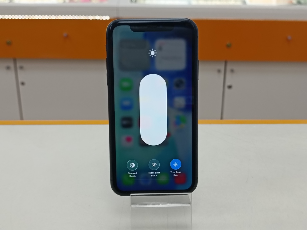 Смартфон Apple iPhone 11 64Gb