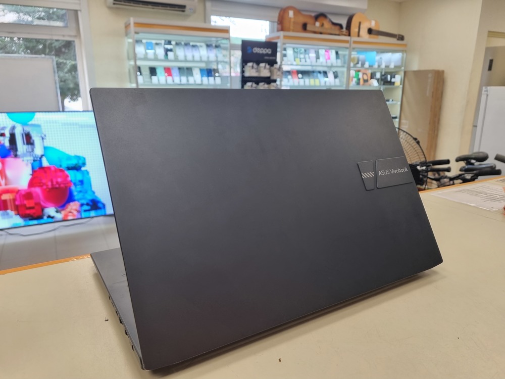 Ноутбук ASUS Vivo Pro 15; Ryzen 5 5600H, GeForce RTX 3050, 16 Гб, 512 GB, Нет