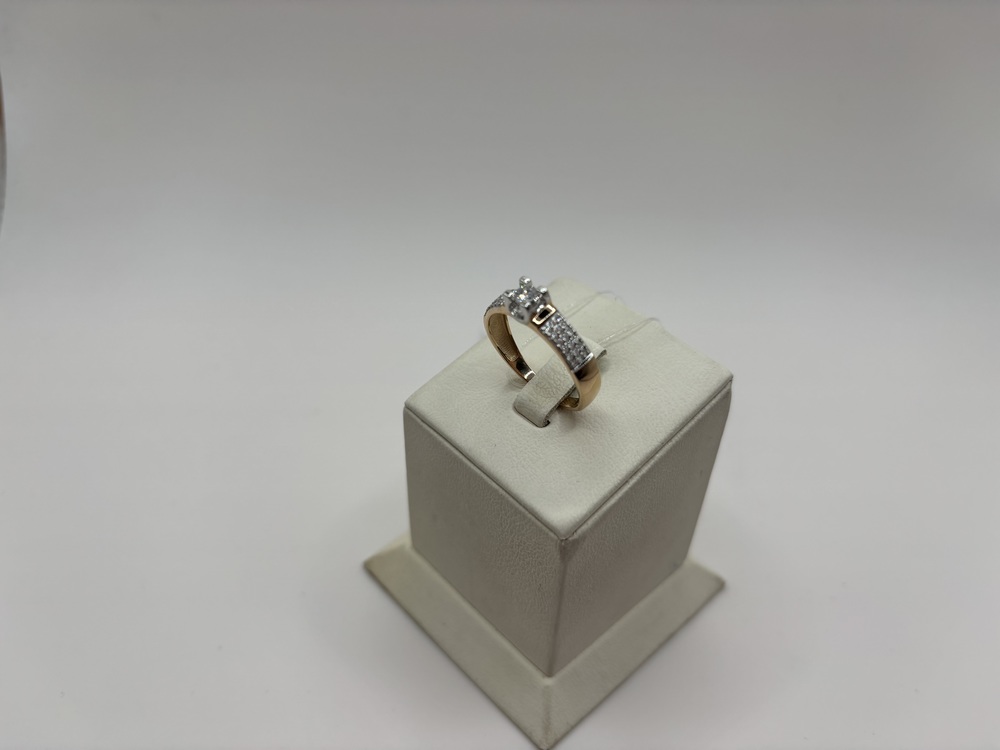 КОЛЬЦО С КАМНЯМИ (Au 585)