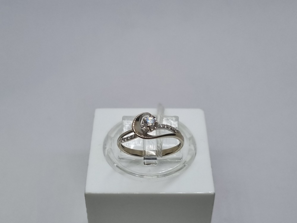 КОЛЬЦО С КАМНЯМИ (Au 585)