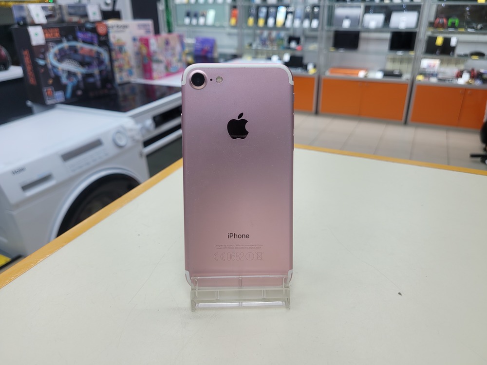 Смартфон Apple iPhone 7 32Gb