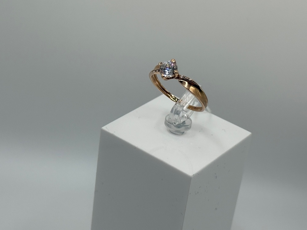 КОЛЬЦО С КАМНЯМИ (Au 585)