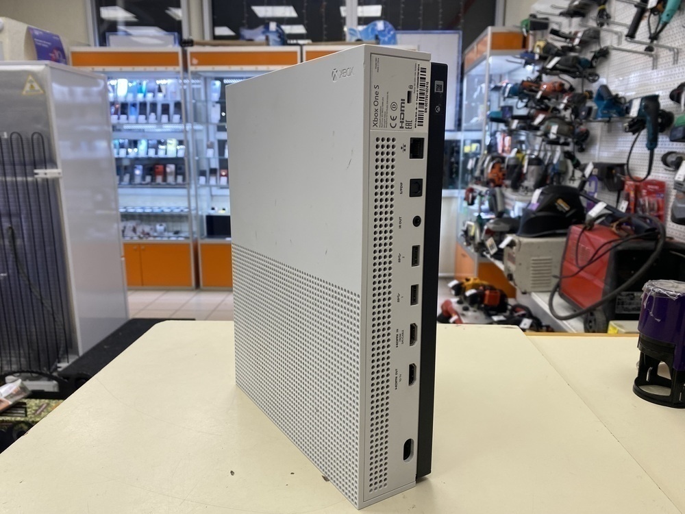 Игровая приставка Xbox One S 1TB