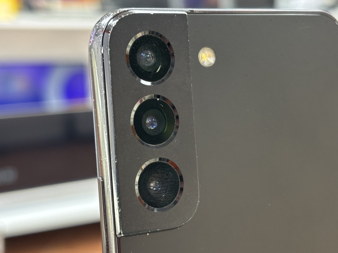 Смартфон Samsung Galaxy S22 8/256