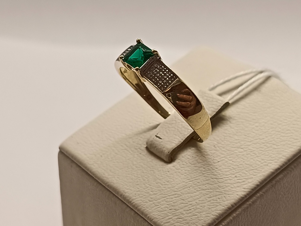 КОЛКМИ585 КОЛЬЦО С КАМНЯМИ (Au 585)