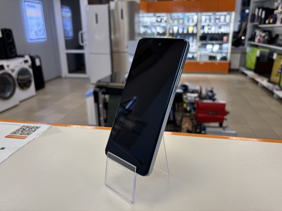 Смартфон Infinix Smart 8 4/128