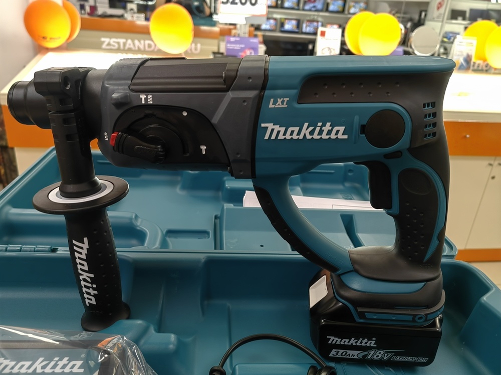 Перфоратор Makita DHR202RF