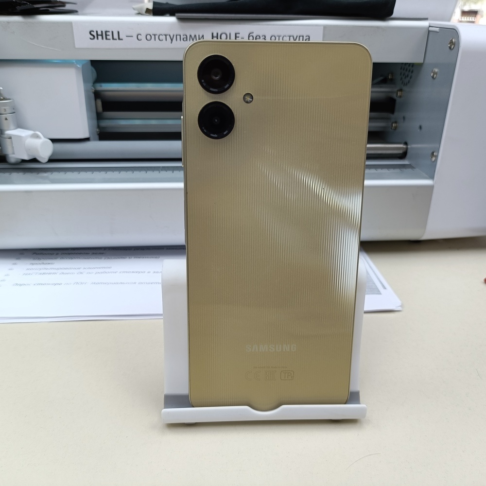 Смартфон Samsung Galaxy A06 4/64
