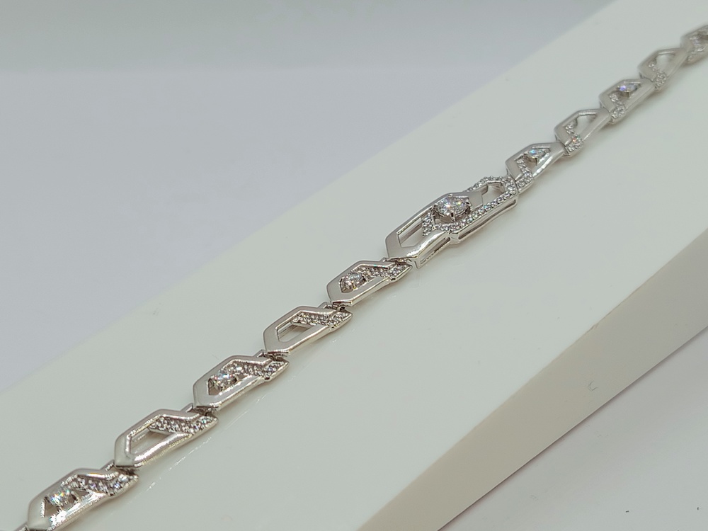 БРАСЛЕТ ФАНТАЗИЯ с камнями (Au 585)