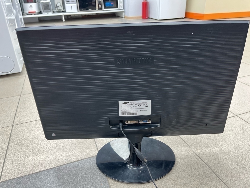 Монитор Samsung LS24B150BLCI