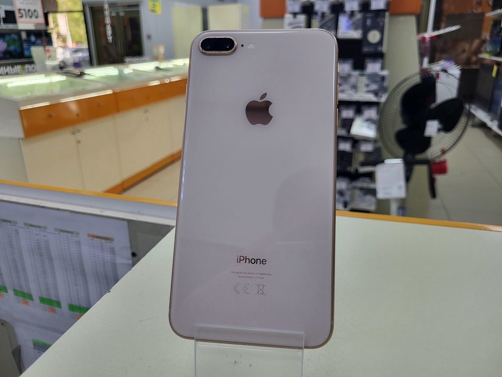 Смартфон Apple iPhone 8 Plus 64Gb