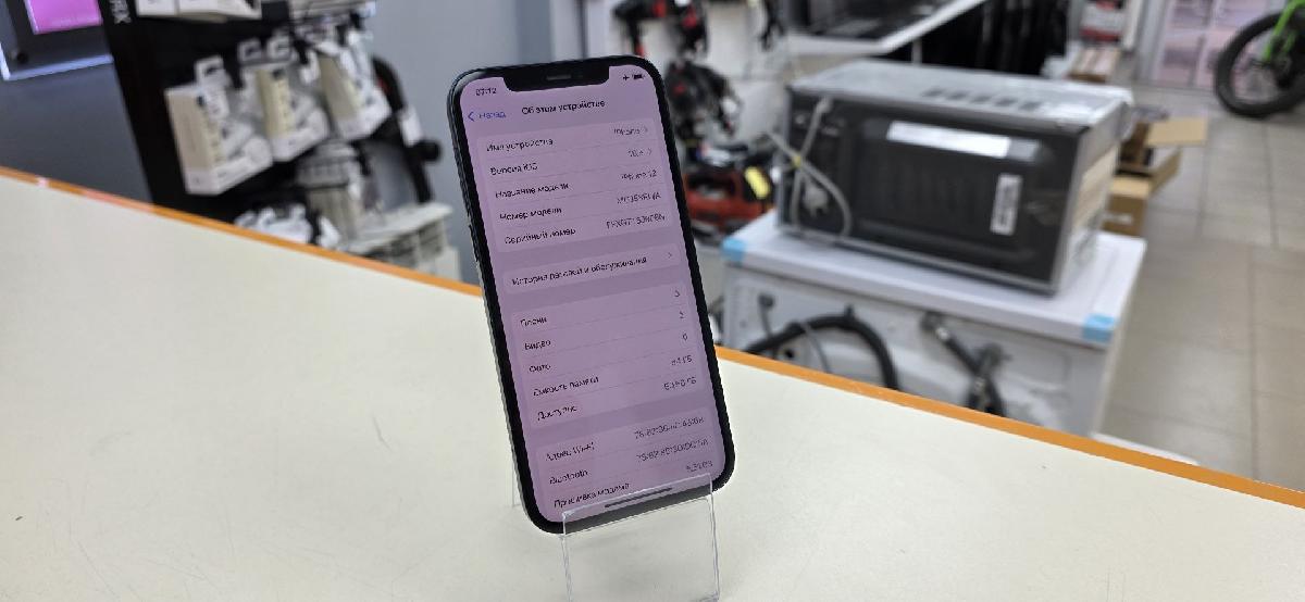Смартфон Apple iPhone 12 64Gb