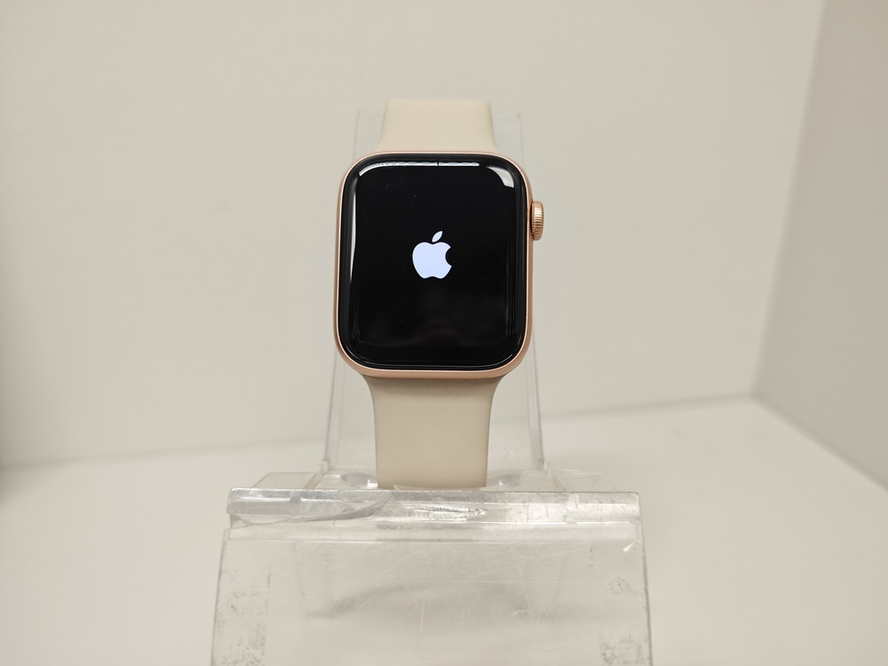 Смарт-часы Apple Watch SE 2020 44mm