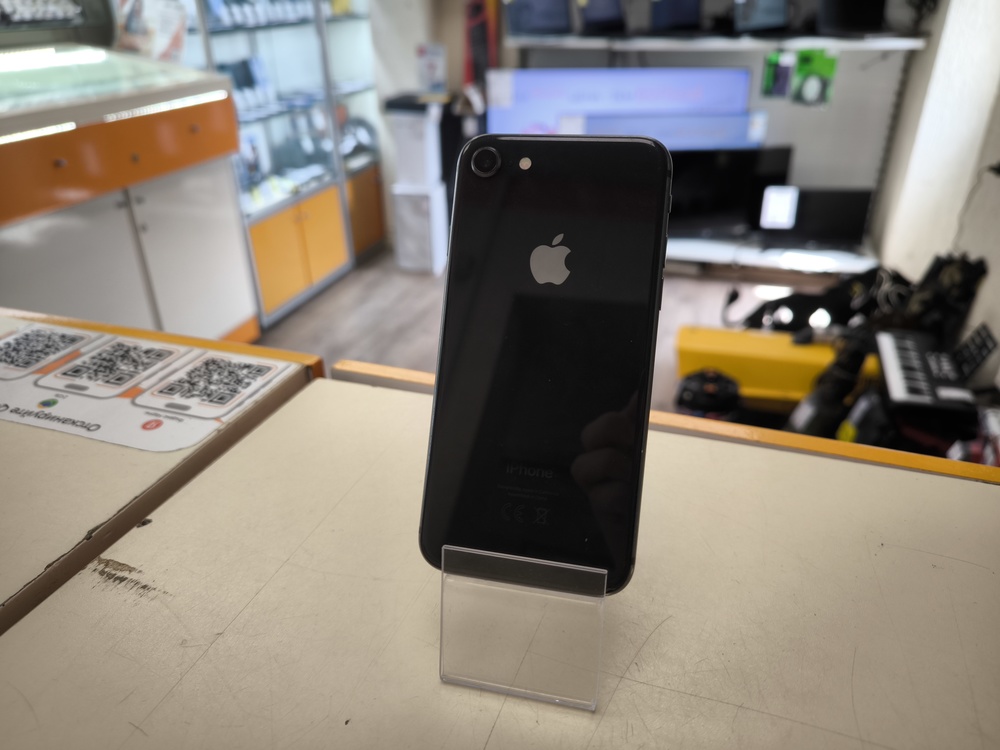 Смартфон Apple iPhone 8 128Gb