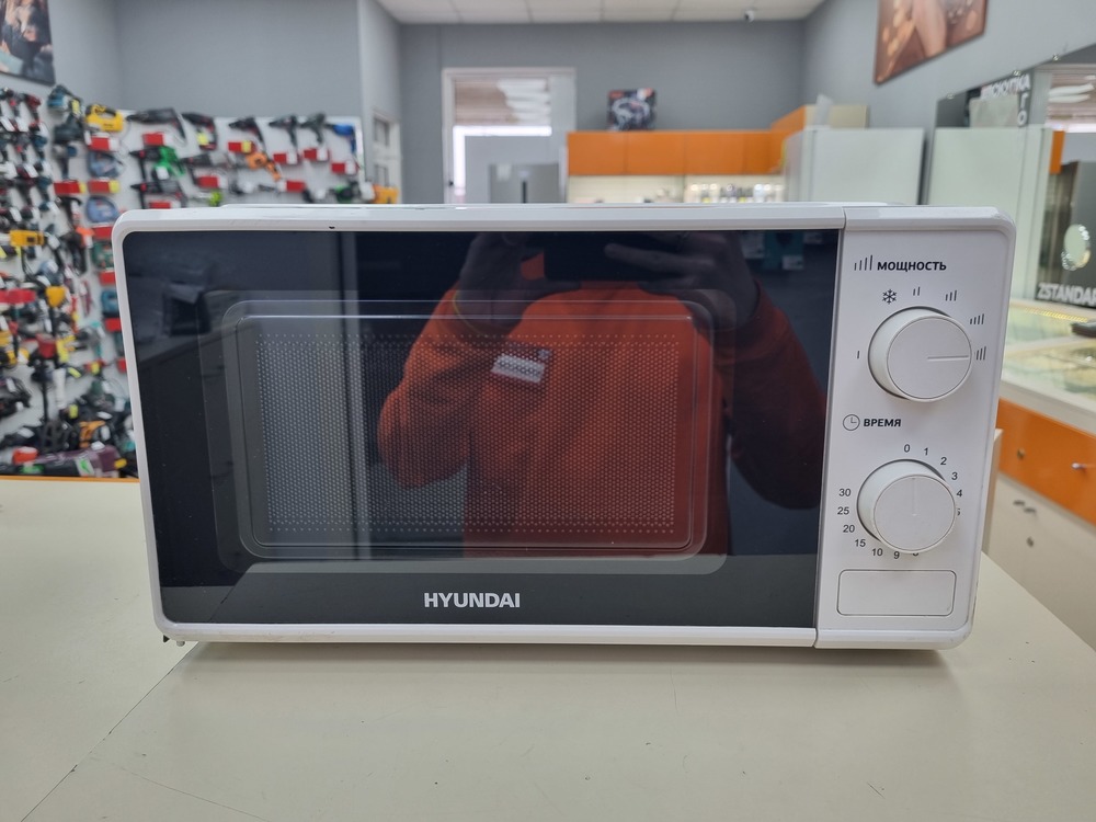 Микроволновая печь Hyundai HYM-M2044;