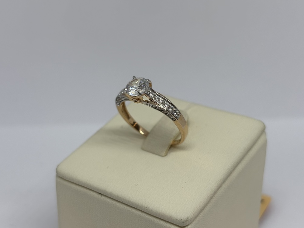 КОЛЬЦО С КАМНЯМИ (Au 585)