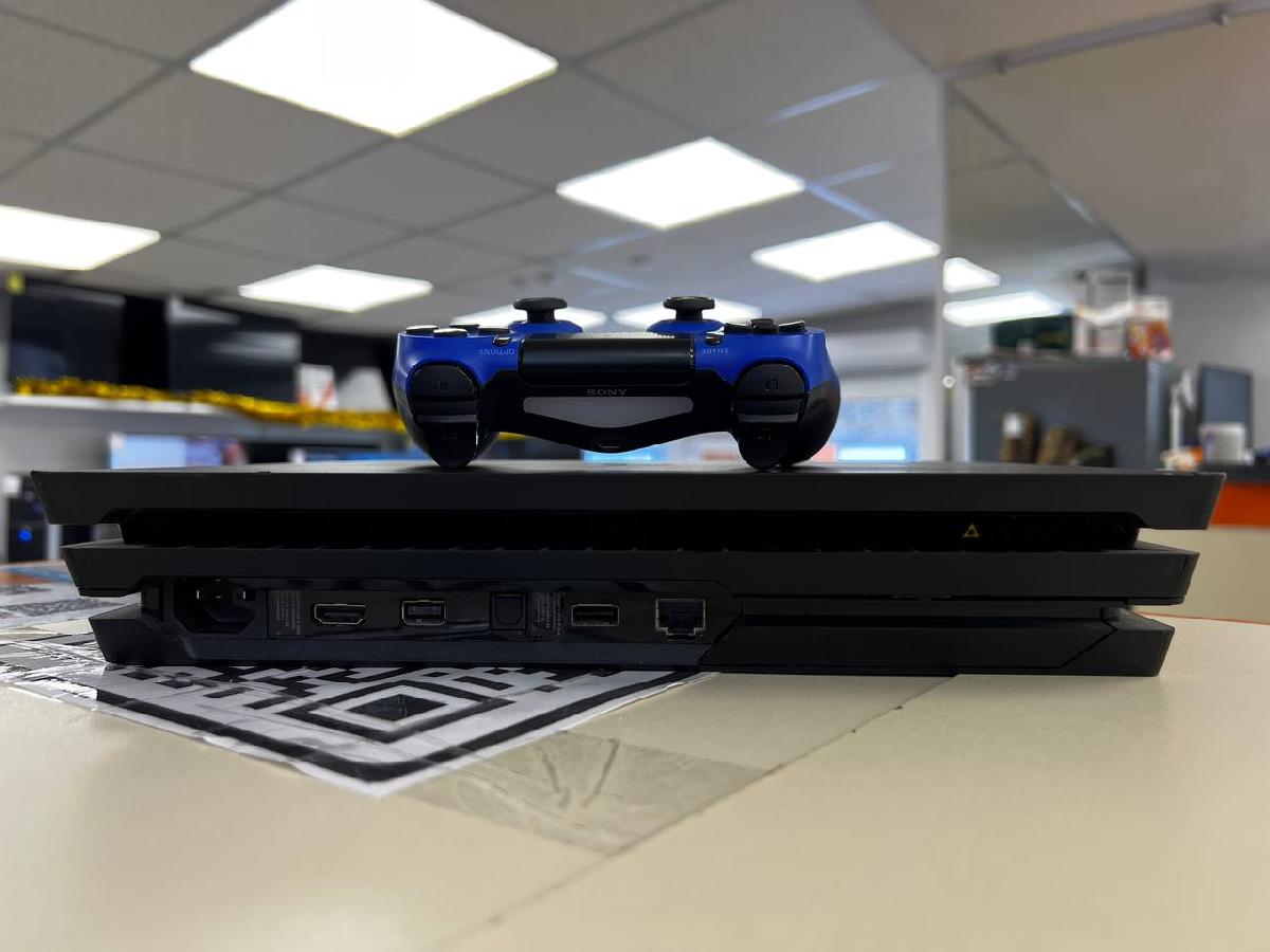 Игровая приставка PlayStation 4 Pro 1Tb