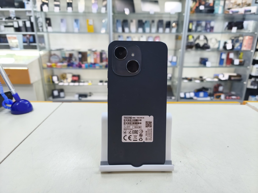 Смартфон Tecno Spark 40C 4/128