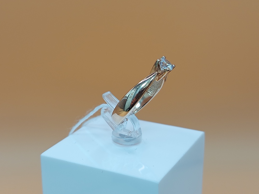 КОЛКМ585 КОЛЬЦО С КАМНЕМ (Au 585)