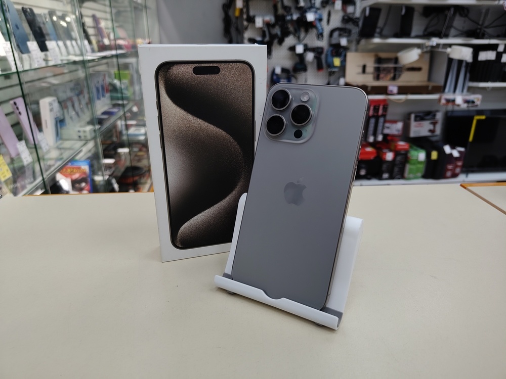 Смартфон Apple iPhone 15 Pro Max 256Gb