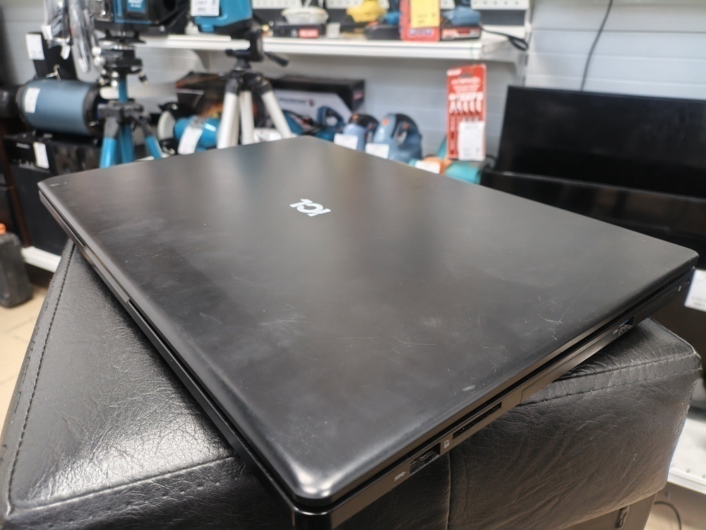 Ноутбук ICL; Core i5-10210U, Intel UHD Graphics, 8 Гб, 240 Гб, Нет