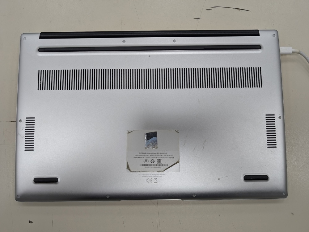 Ноутбук Huawei; Core I3-1115G4,  Intel(R) Graphics, 8 Гб, 256 Гб, Нет