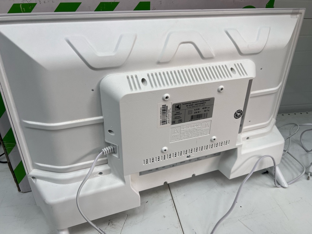 LED Телевизор HI VHIX-24H152WSY