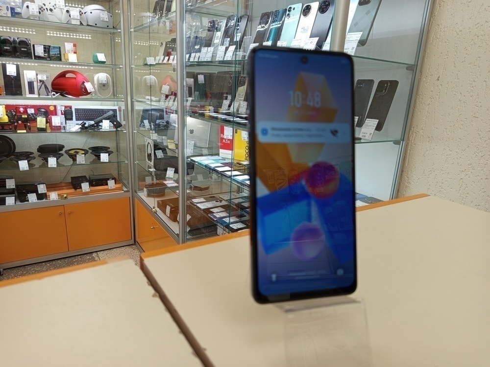 Смартфон Infinix HOT 40 8/256