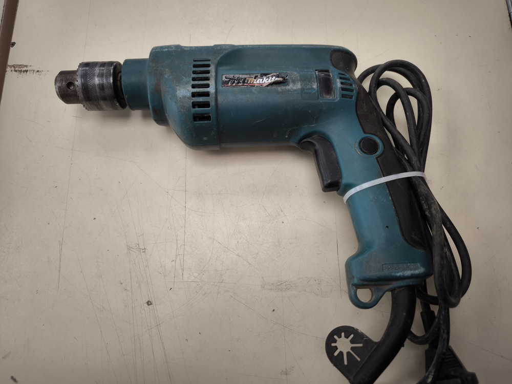 Дрель Makita HR 1620