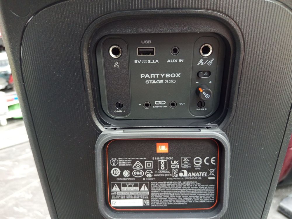 Портативная акустика JBL PartyBox Stage 320