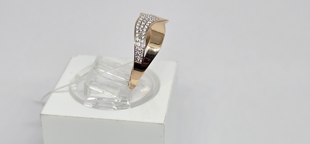 КОЛЬЦО С КАМНЯМИ (Au 585)