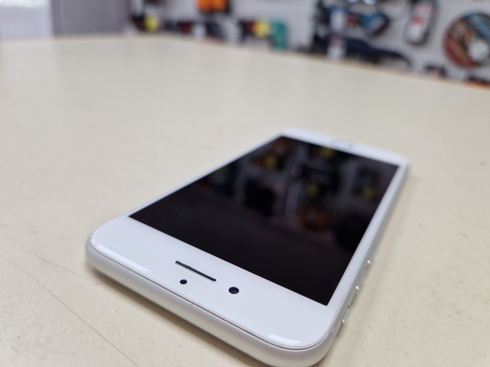 Смартфон Apple iPhone 8 256Gb