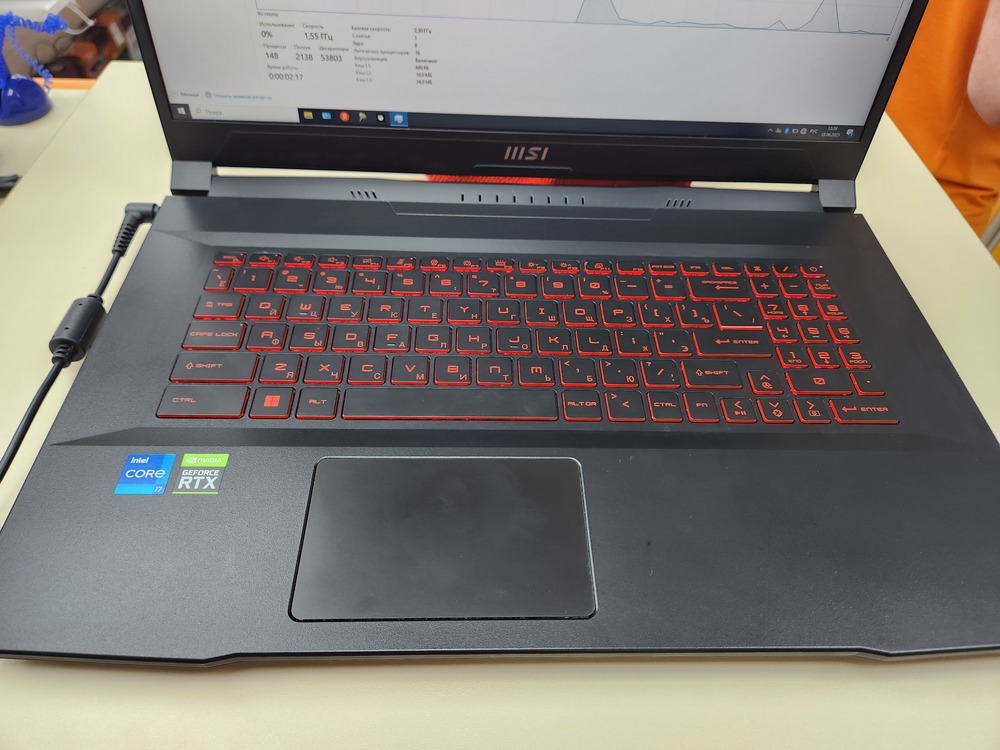 Ноутбук MSI; Core i7-11800H, GeForce RTX 3060, 16 Гб, 512 GB, Нет