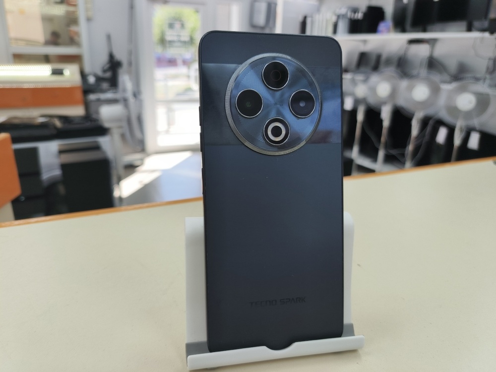 Смартфон Tecno SPARK 30 8/256