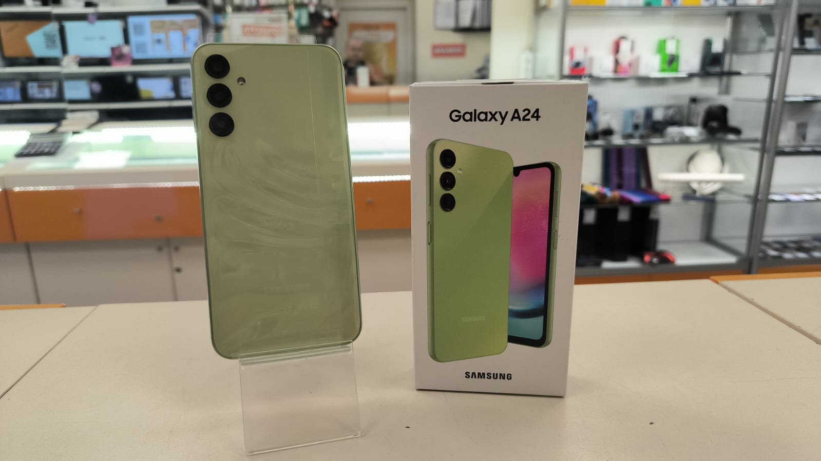 Смартфон Samsung Galaxy A24 4/128 4400032528620 в Волгограде - купить в  интернет-магазине ювелирных украшений и дисконт техники «Золотой Стандарт»