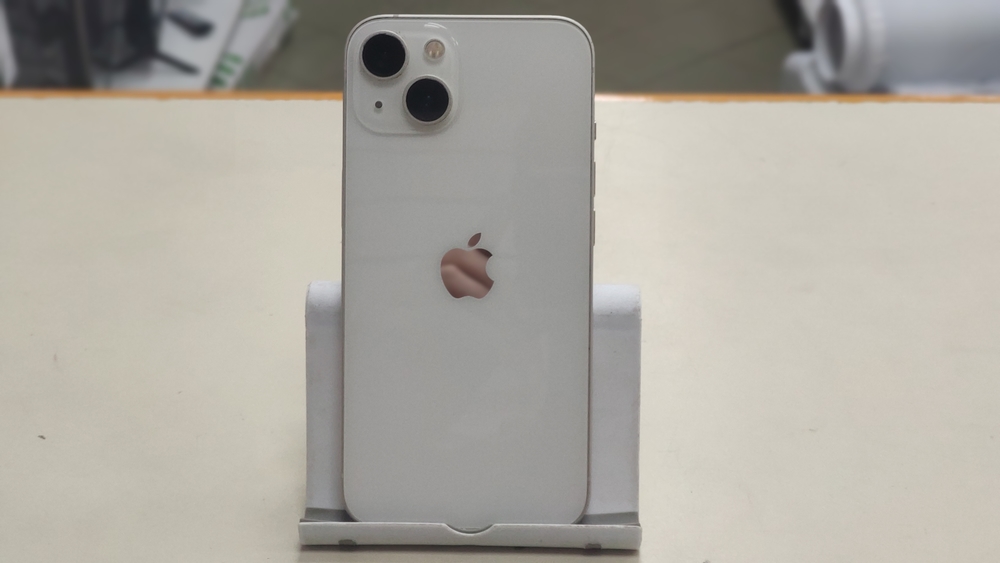 Смартфон Apple iPhone 13 128Gb
