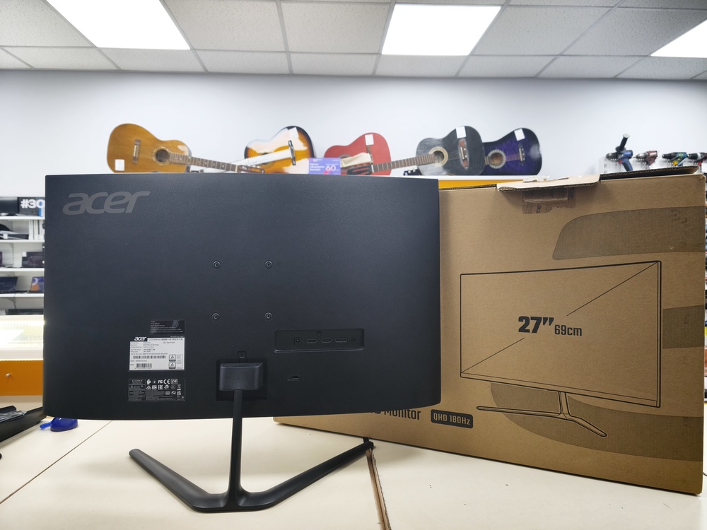 Монитор Acer ed270u