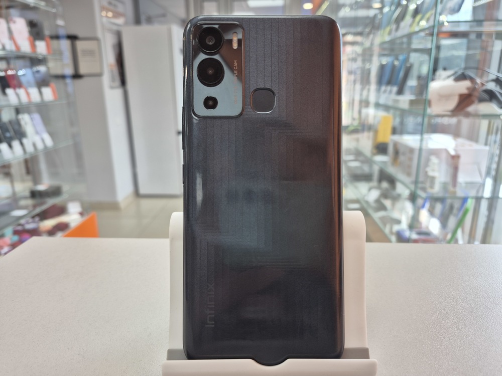 Смартфон Infinix HOT 12i 4/64