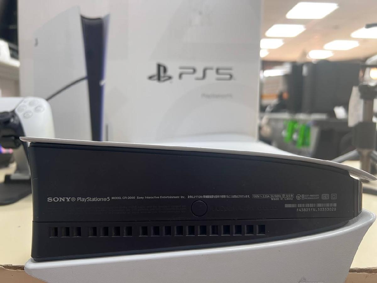 Игровая приставка PlayStation 5 Slim 1TB (С дисководом) Игровая приставка PlayStation 5 Slim 1TB (С дисководом)