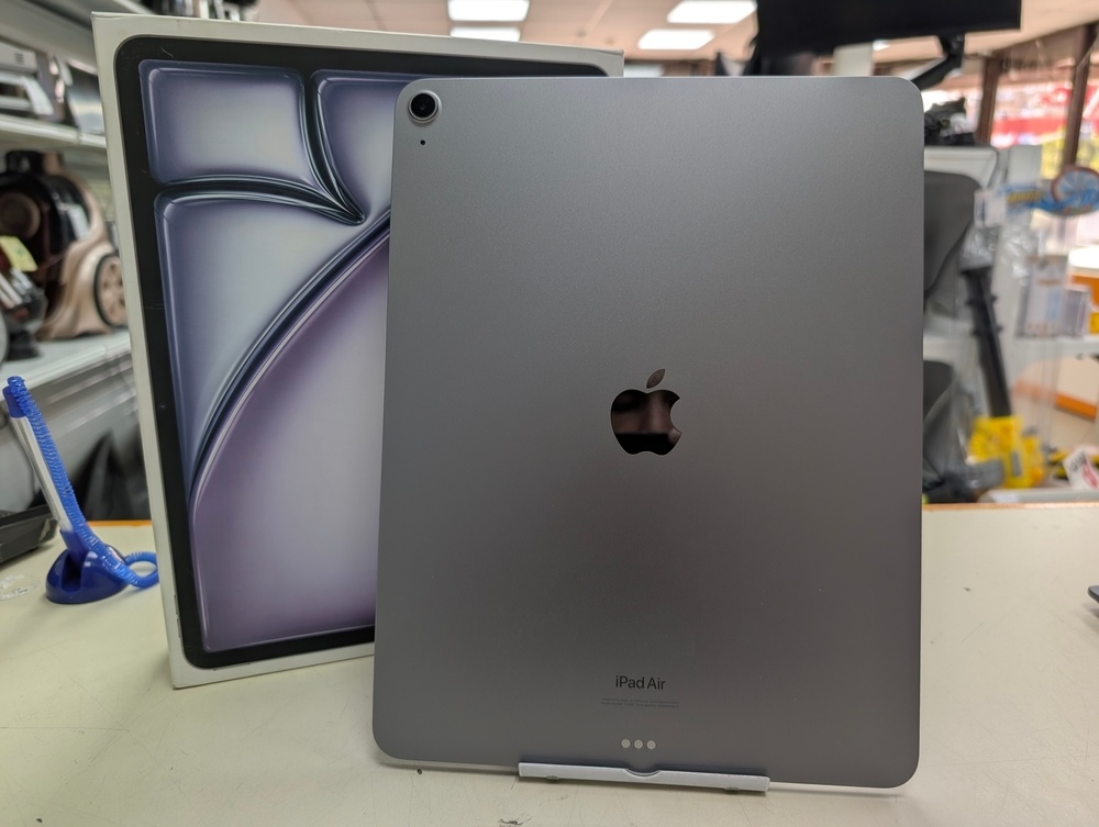 Планшет Apple iPad Air 128 ГБ (13 дюймов, M2) 2024 A2898 (Wi-Fi)